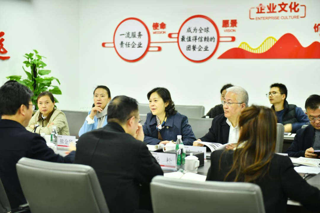 四川省商务厅副厅长尹奇志一行莅临pp电子餐饮集团调研指导